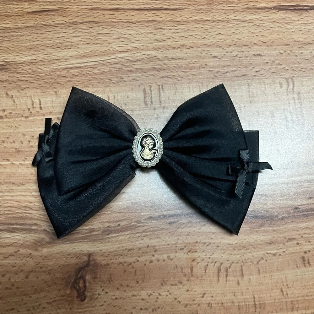 Black Portrait Bow French Barrette Hair Clip